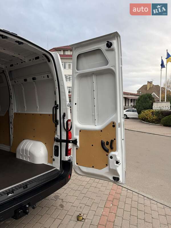 Грузовой фургон Renault Master 2021 в Киеве