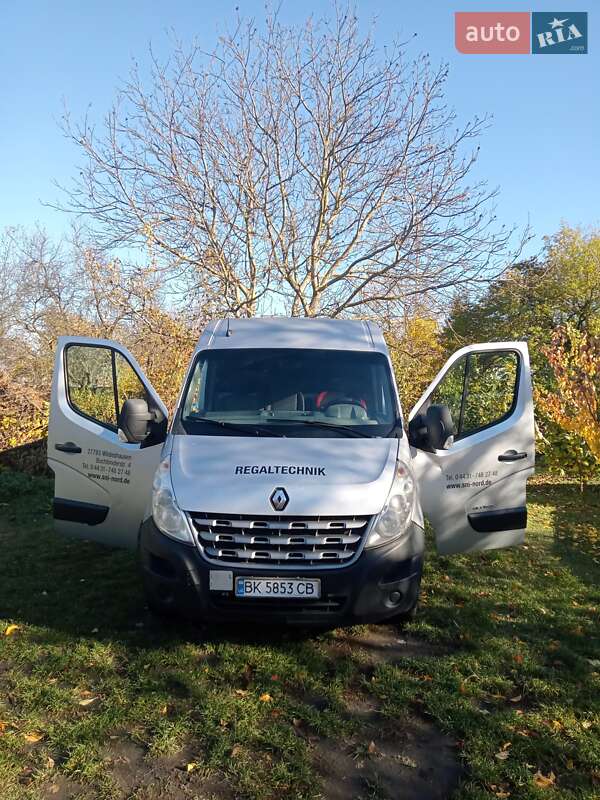 Вантажний фургон Renault Master 2014 в Володимирі
