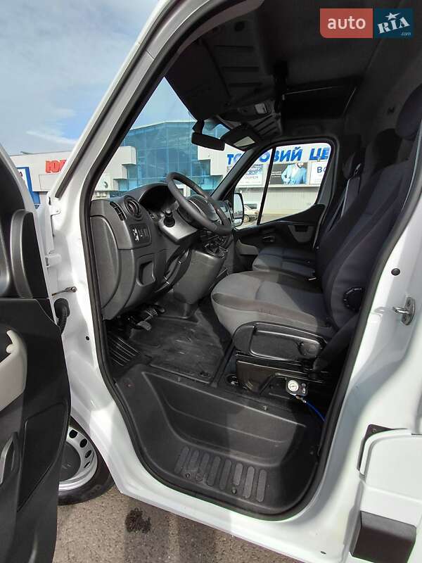 Тентований Renault Master 2018 в Ковелі