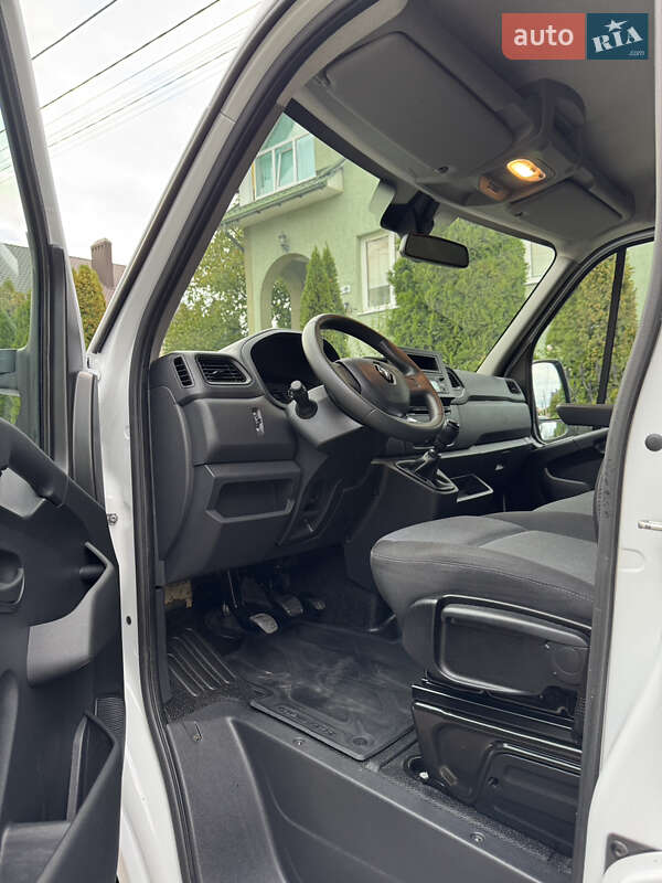 Грузовой фургон Renault Master 2022 в Ивано-Франковске