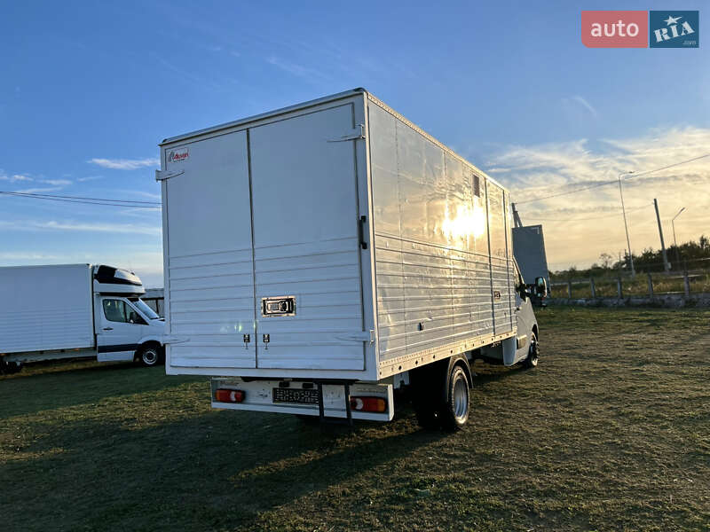 Грузовой фургон Renault Master 2018 в Стрые