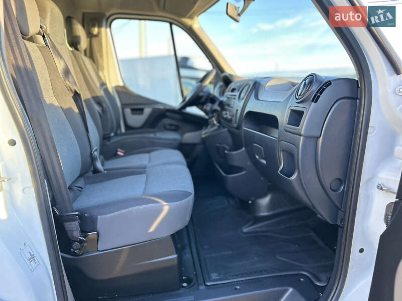 Грузовой фургон Renault Master 2018 в Стрые