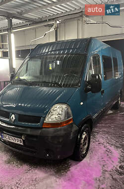 Грузопассажирский фургон Renault Master 2006 в Луцке