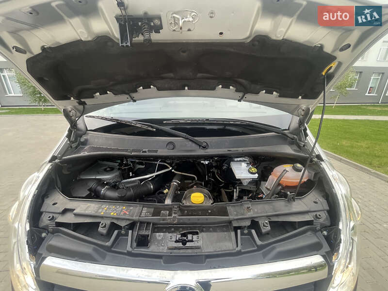 Грузовой фургон Renault Master 2018 в Луцке