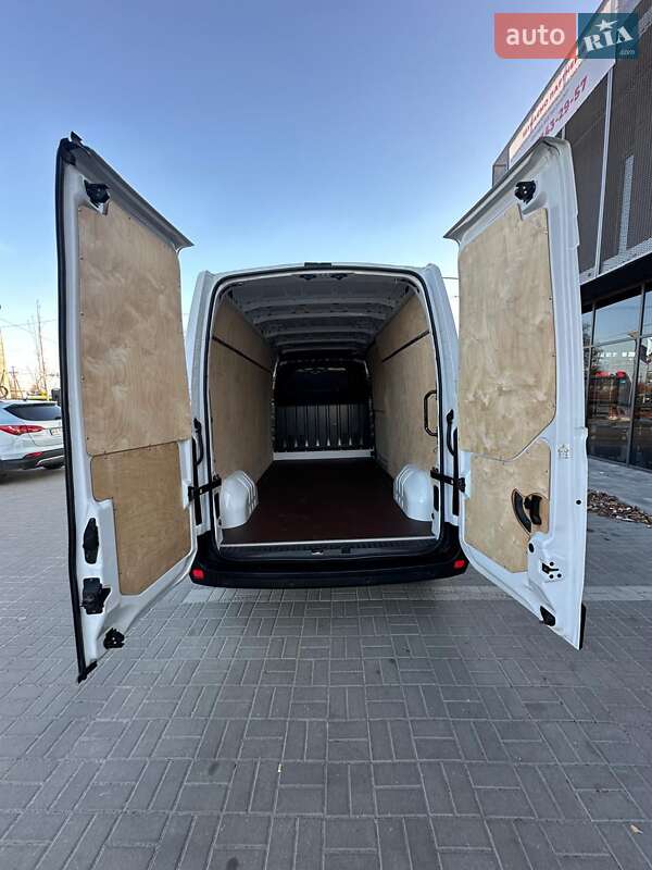 Грузовой фургон Renault Master 2022 в Киеве