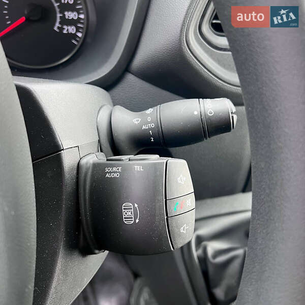 Вантажний фургон Renault Master 2020 в Києві