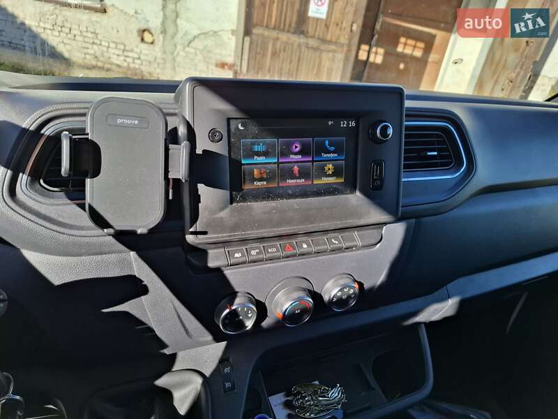 Вантажний фургон Renault Master 2022 в Івано-Франківську