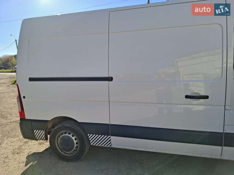 Вантажний фургон Renault Master 2022 в Івано-Франківську