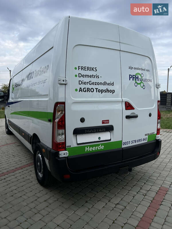 Грузовой фургон Renault Master 2017 в Луцке