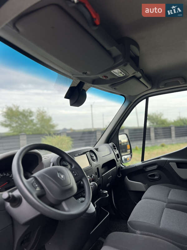 Грузовой фургон Renault Master 2017 в Луцке