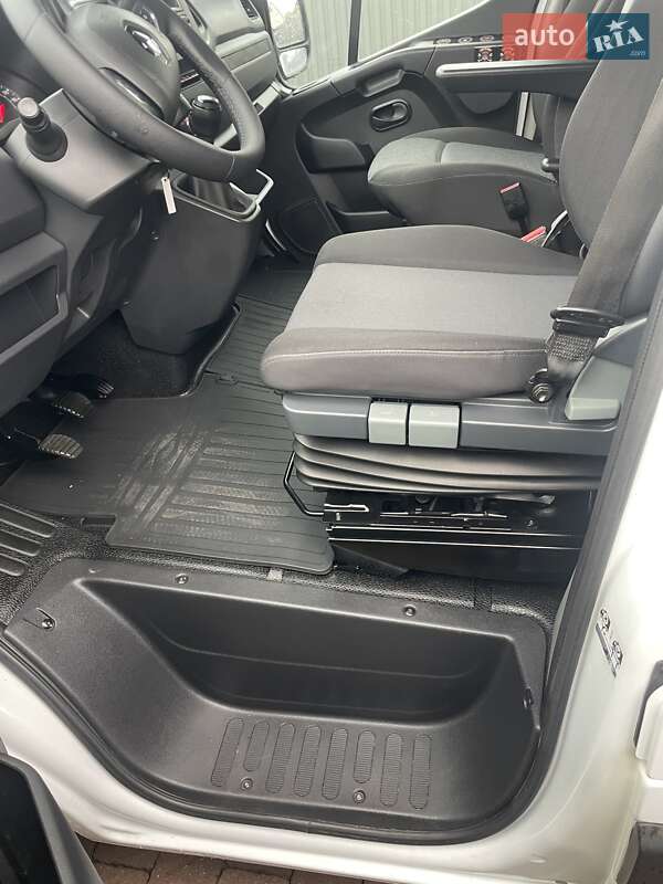 Тентований Renault Master 2022 в Ковелі