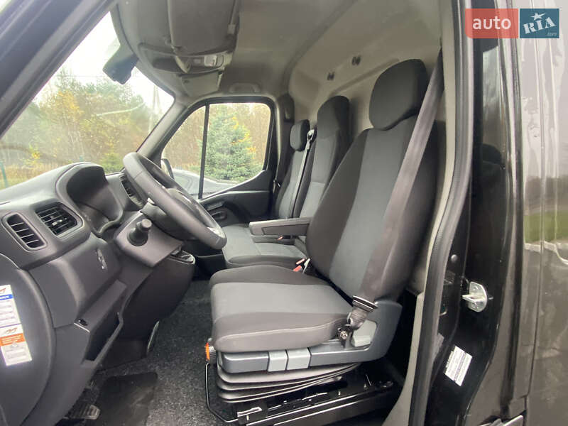 Вантажний фургон Renault Master 2021 в Ірпені