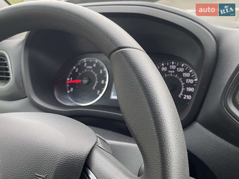 Вантажний фургон Renault Master 2021 в Ірпені