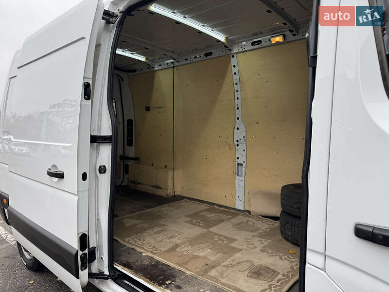 Вантажний фургон Renault Master 2021 в Києві