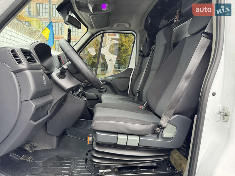 Вантажний фургон Renault Master 2021 в Києві