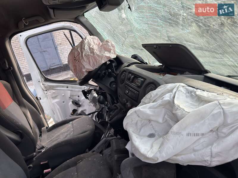 Мікроавтобус Renault Master 2013 в Дніпрі