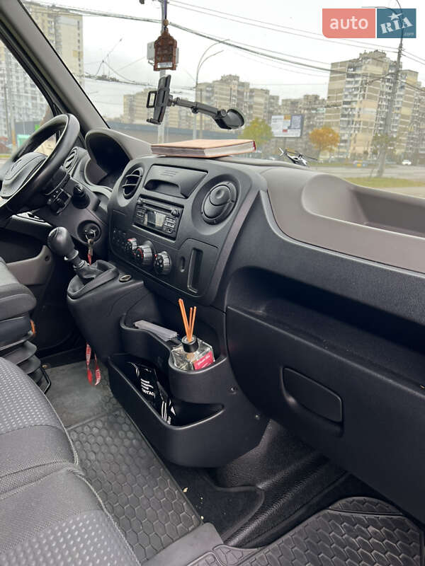 Тентованый Renault Master 2015 в Киеве