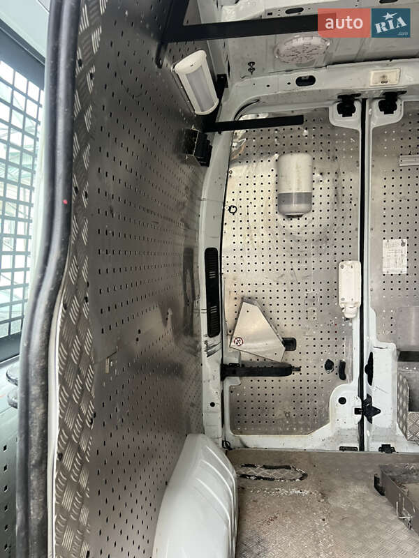 Грузовой фургон Renault Master 2017 в Измаиле