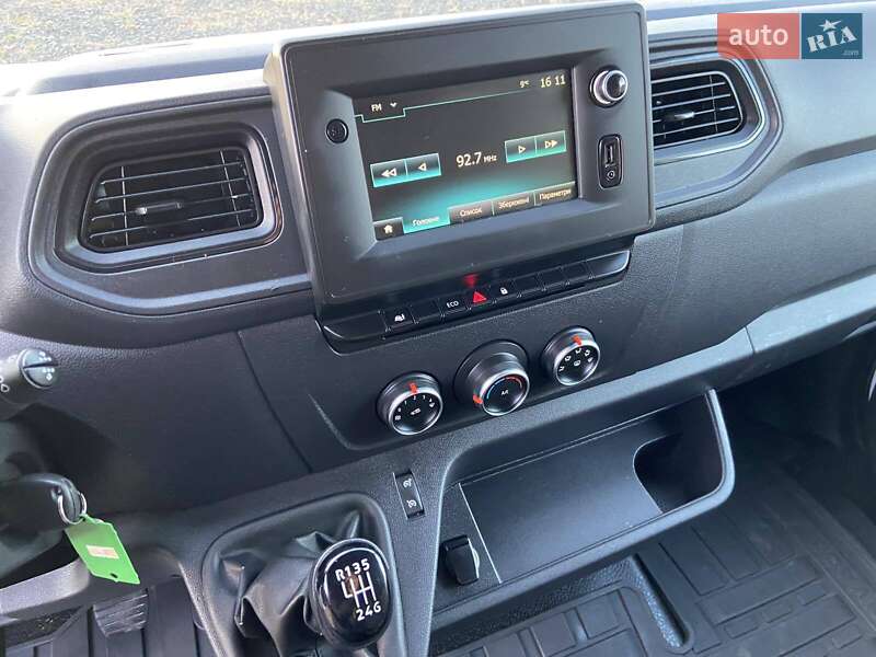 Вантажний фургон Renault Master 2022 в Києві