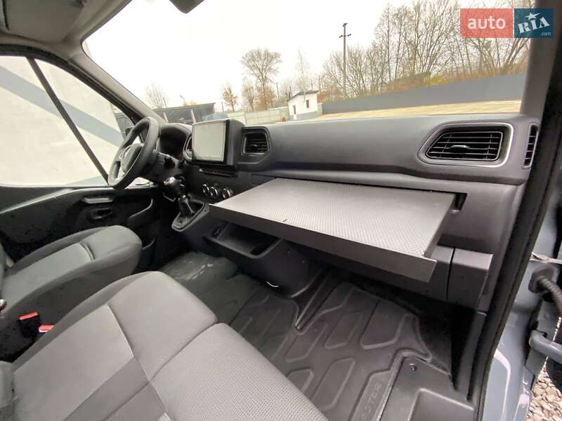 Вантажний фургон Renault Master 2022 в Ковелі