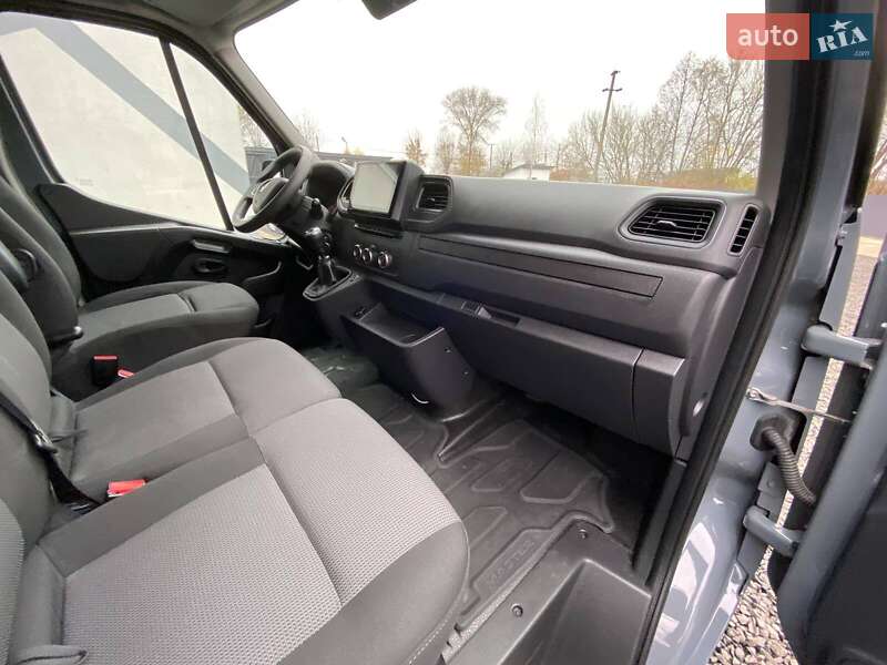 Вантажний фургон Renault Master 2022 в Ковелі