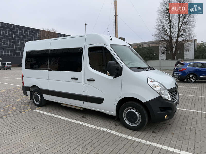Мінівен Renault Master 2015 в Луцьку