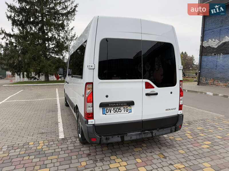 Мінівен Renault Master 2015 в Луцьку
