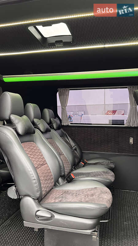 Минивэн Renault Master 2016 в Ивано-Франковске