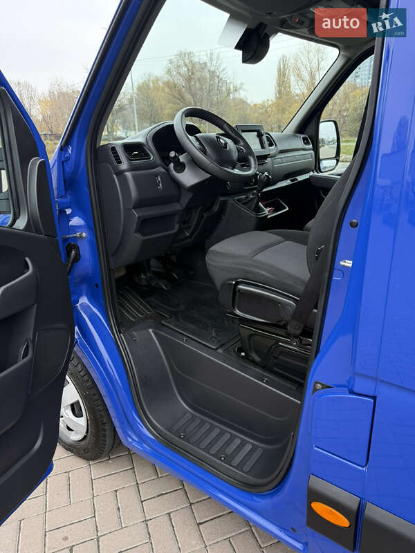 Грузовой фургон Renault Master 2023 в Киеве