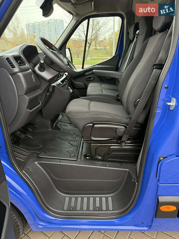 Грузовой фургон Renault Master 2023 в Киеве