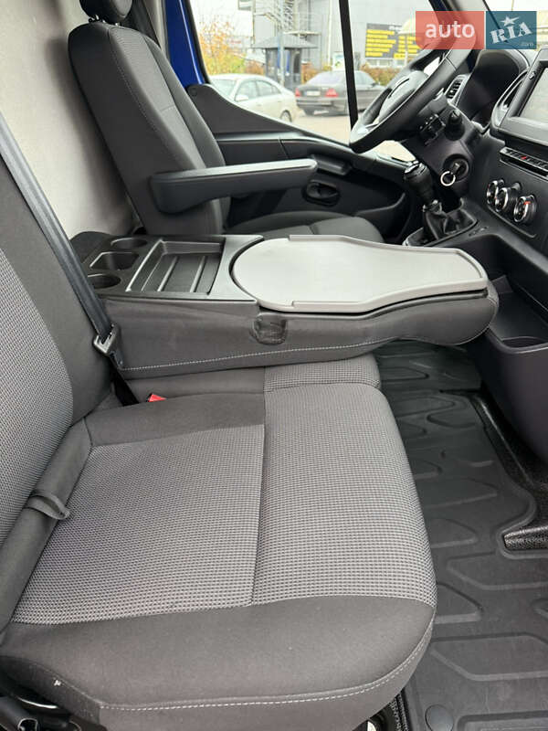 Грузовой фургон Renault Master 2023 в Киеве