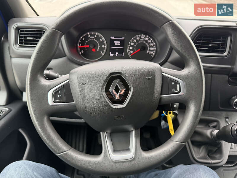 Грузовой фургон Renault Master 2022 в Дубно