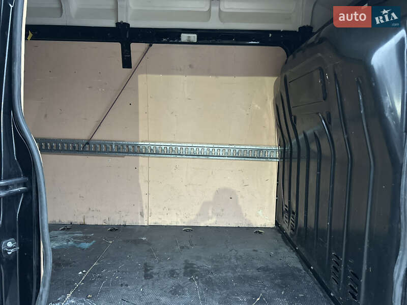 Вантажний фургон Renault Master 2018 в Рівному