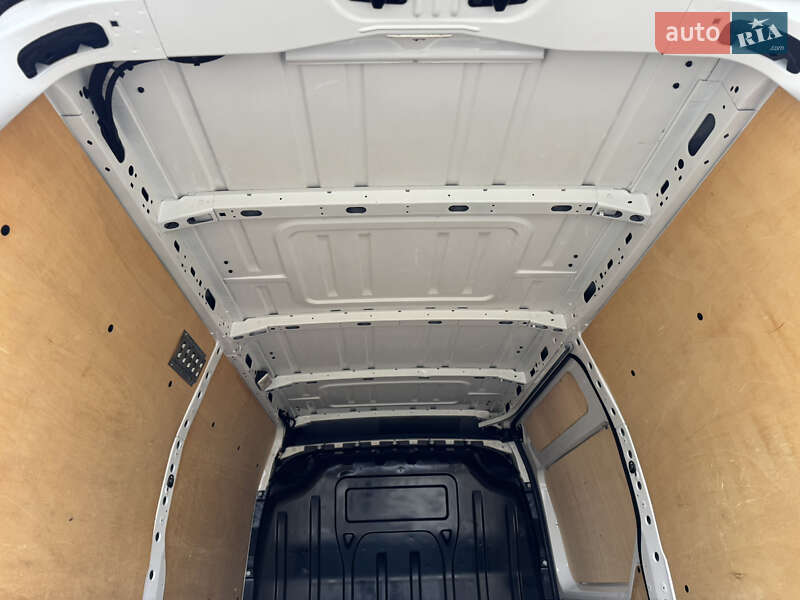 Вантажний фургон Renault Master 2019 в Дубні