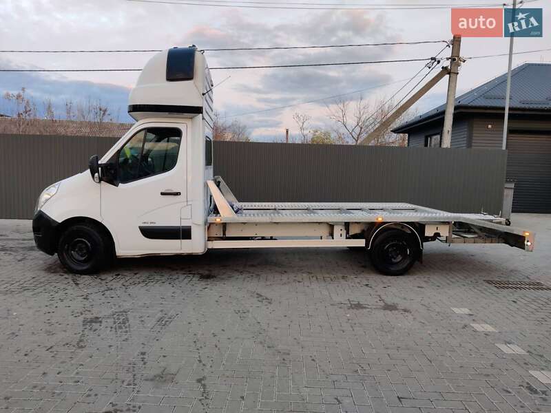 Евакуатор Renault Master 2016 в Сарнах