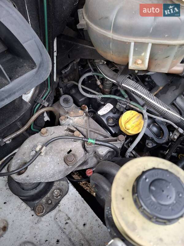 Минивэн Renault Master 2002 в Житомире