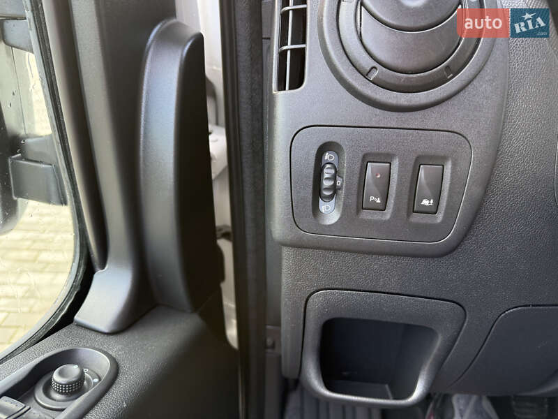 Мінівен Renault Master 2018 в Луцьку фото 40 Мінівен Renault Master 2018 в Луцьку