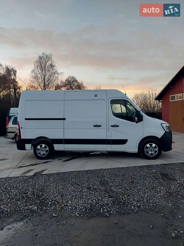 Грузовой фургон Renault Master 2021 в Млинове