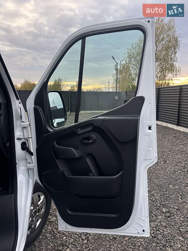 Вантажний фургон Renault Master 2022 в Ковелі