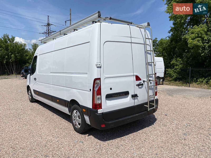 Вантажний фургон Renault Master 2021 в Рівному