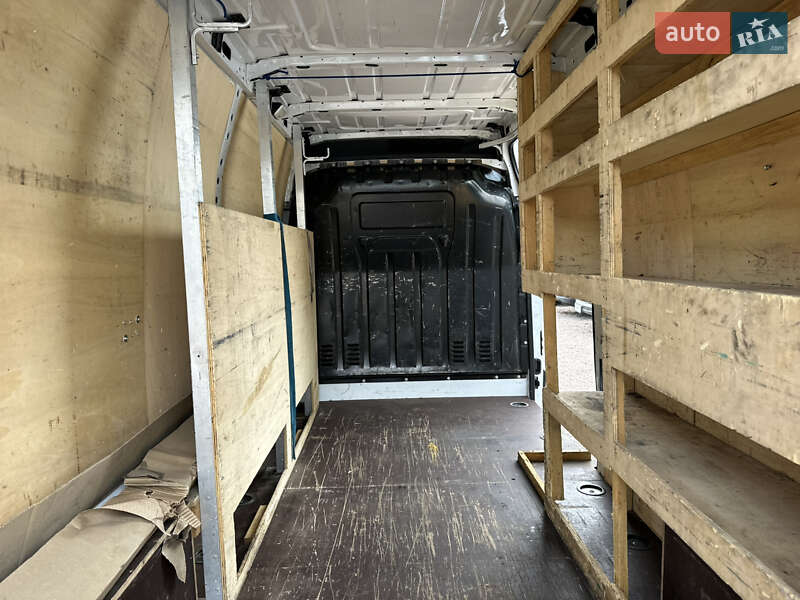 Вантажний фургон Renault Master 2021 в Рівному