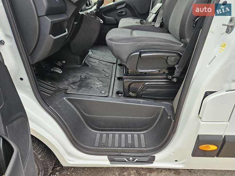 Мікроавтобус вантажний (до 3,5т) Renault Master 2021 в Бердичеві