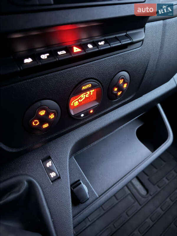 Грузовой фургон Renault Master 2020 в Луцке фото 35 Грузовой фургон Renault Master 2020 в Луцке