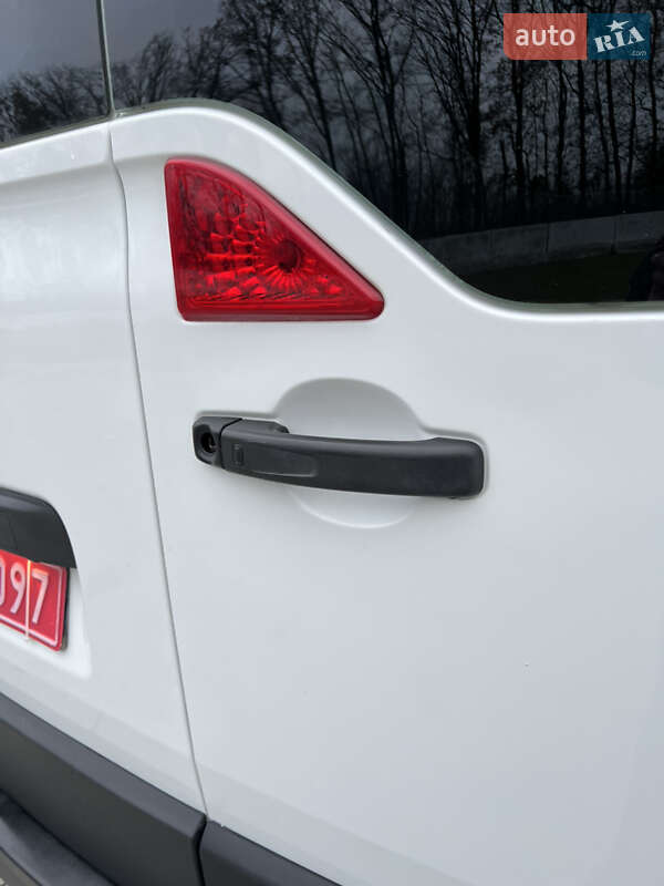 Вантажний фургон Renault Master 2022 в Луцьку