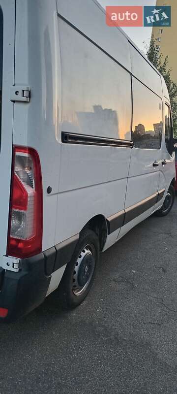 Грузопассажирский фургон Renault Master 2012 в Киеве
