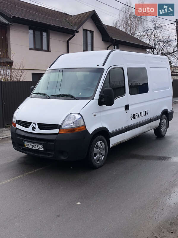 Вантажний фургон Renault Master 2004 в Житомирі