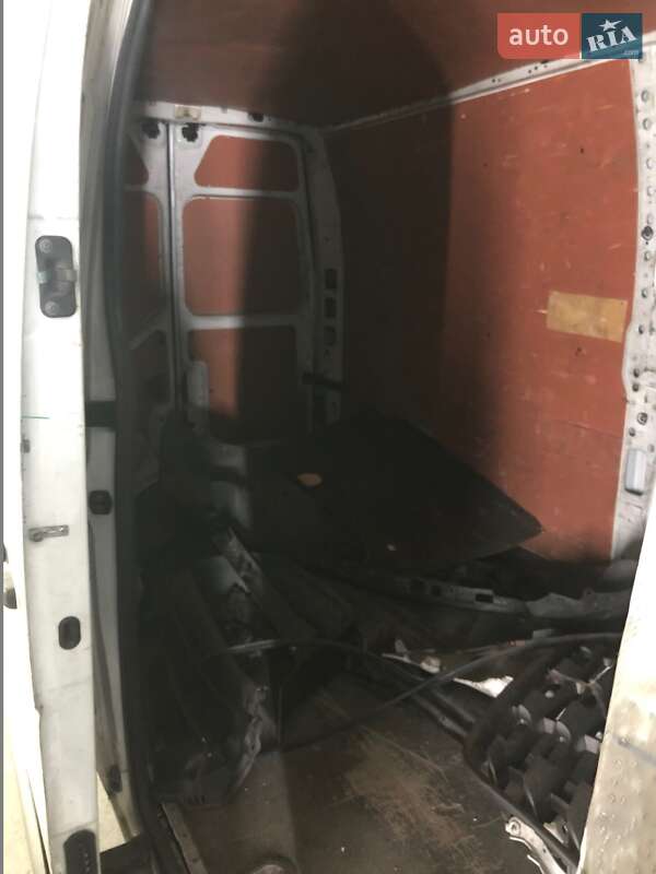 Микроавтобус Renault Master 2013 в Киеве фото 5 Микроавтобус Renault Master 2013 в Киеве