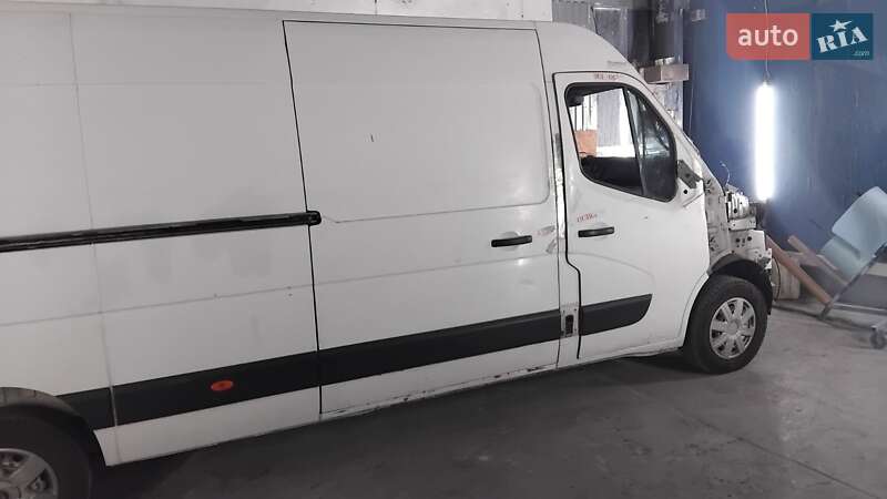 Микроавтобус Renault Master 2013 в Киеве фото 4 Микроавтобус Renault Master 2013 в Киеве