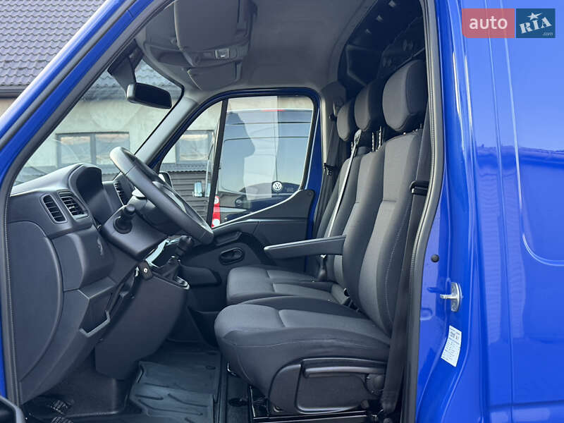 Вантажний фургон Renault Master 2022 в Дубні