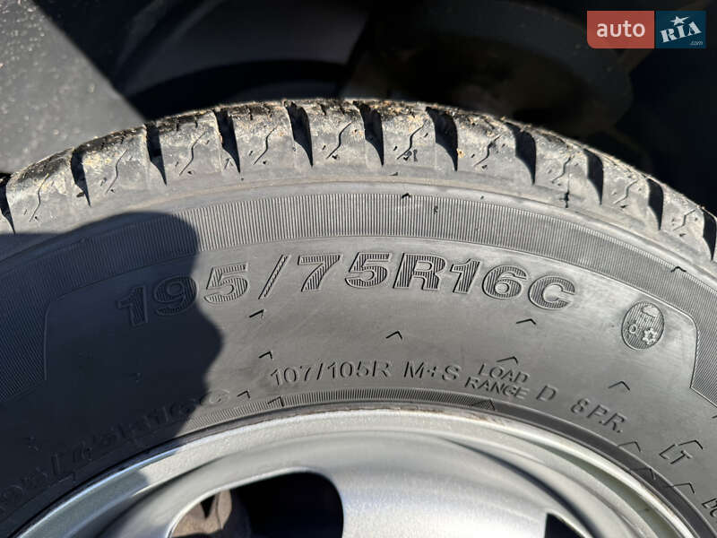 Грузовой фургон Renault Master 2017 в Луцке фото 12 Грузовой фургон Renault Master 2017 в Луцке